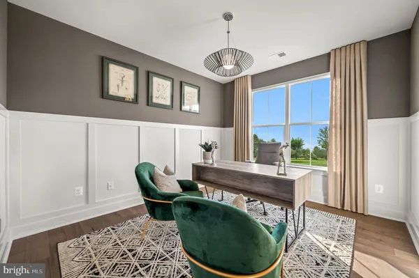 Property Slideshow image 3 of 37 | 15 saddleford rd, Smyrna, DE, 19977