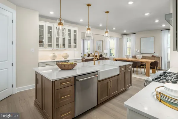 Property Slideshow image 3 of 30 | 470 leopold ct, Huntingdon Valley, PA, 19006
