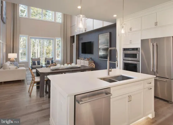 Property Slideshow image 3 of 10 | 7 holtz way, West Windsor, NJ, 08550