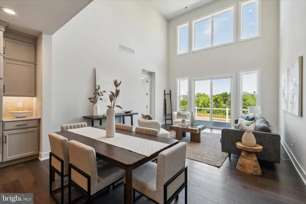 Property Slideshow image 3 of 39 | 573 trifecta rd # 313, Downingtown, PA, 19335