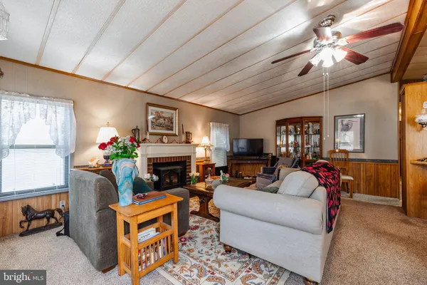 Property Slideshow image 3 of 20 | 16 holly ct, Mays Landing, NJ, 08330