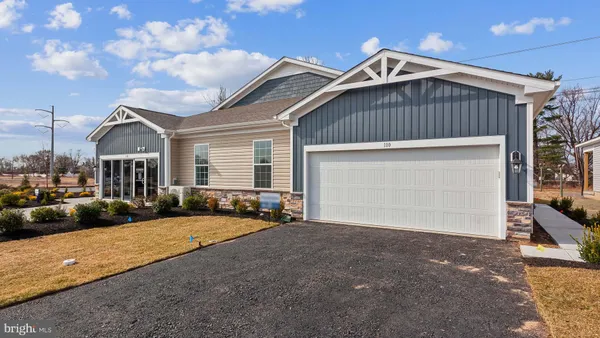 Property Slideshow image 2 of 30 | 101 delhaas cir, Bristol, PA, 19007