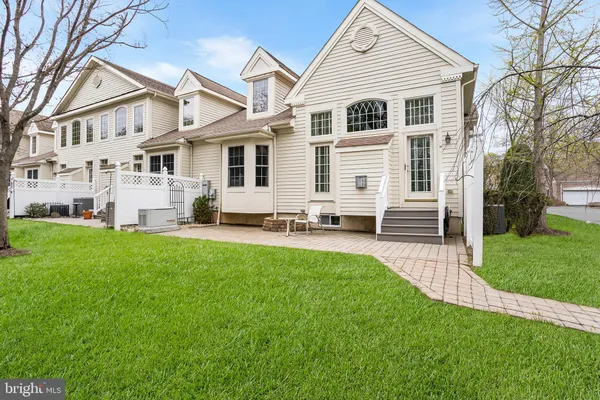 Property Slideshow image 3 of 43 | 34 schindler ct, Lawrence Township, NJ, 08648