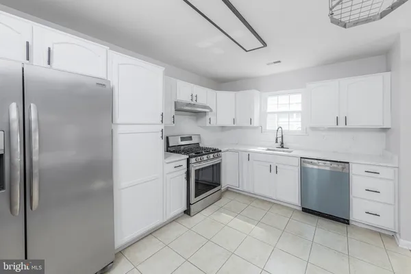 Property Slideshow image 3 of 18 | 507 saint kitts dr, Williamstown, NJ, 08094