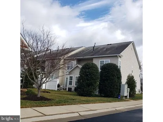 Property Slideshow image 3 of 44 | 8790 sage brush way 19, Columbia, MD, 21045