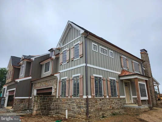 Property Slideshow image 2 of 12 | 1105 invermere rd, Wilmington, DE, 19803