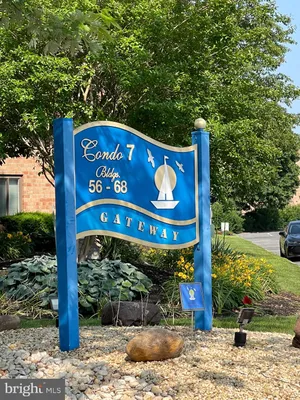 Property Slideshow image 2 of 49 | 60201 delaire landing rd # 201, Philadelphia, PA, 19114