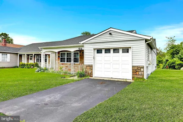 Property Slideshow image 3 of 20 | 63 marlborough dr, Southampton, NJ, 08088