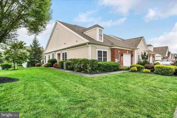 Property Slideshow image 2 of 39 | 152 saddletop dr # 354, Taneytown, MD, 21787