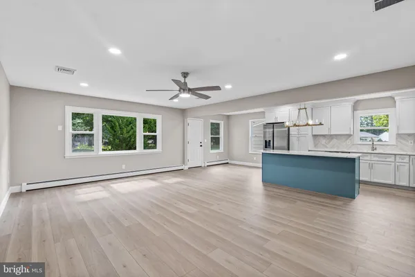 Property Slideshow image 3 of 23 | 15 brian ct, Toms River, NJ, 08757