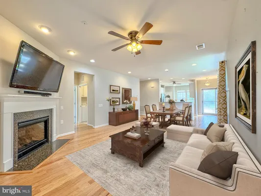 Property Slideshow image 3 of 32 | 14 pensacola st, Fredericksburg, VA, 22406