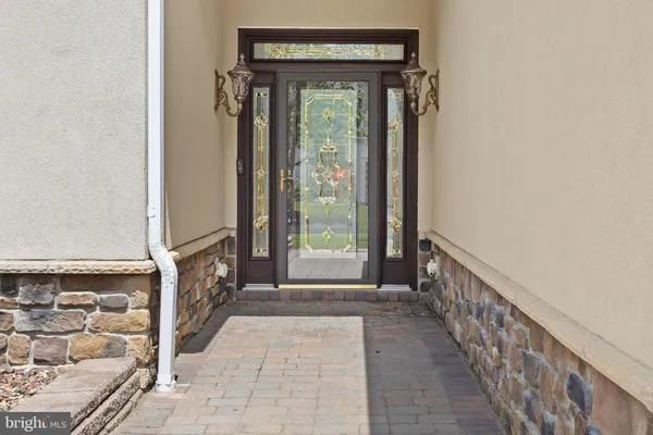 Property Slideshow image 3 of 39 | 37 monte carlo dr, Hamilton, NJ, 08691