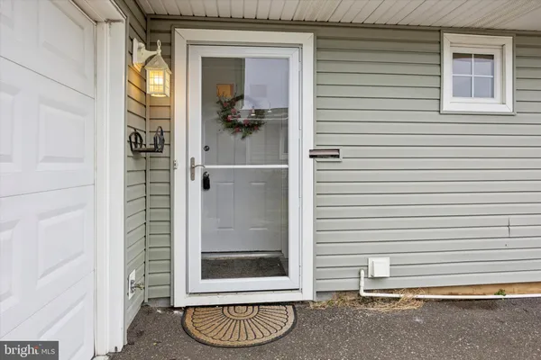 Property Slideshow image 3 of 15 | 24 clay cir, Brick, NJ, 08724