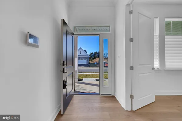 Property Slideshow image 3 of 41 | 30 ross ln, Cranbury, NJ, 08512