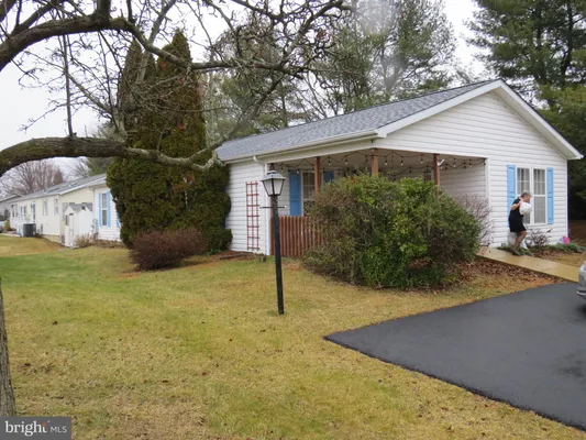 Property Slideshow image 3 of 36 | 22 wisteria ct, New Hope, PA, 18938