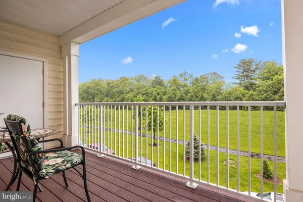 Property Slideshow image 2 of 26 | 5328 meridian blvd, Warrington, PA, 18976