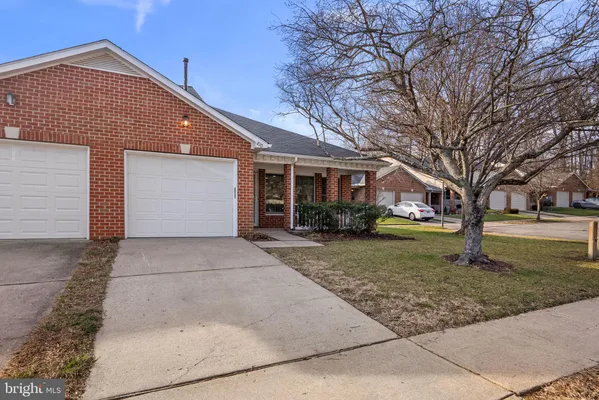 Property Slideshow image 3 of 49 | 810 midship ct, Annapolis, MD, 21401