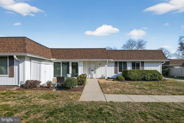 Property Slideshow image 2 of 46 | 15030 westholm ct # 268-c, Silver Spring, MD, 20906