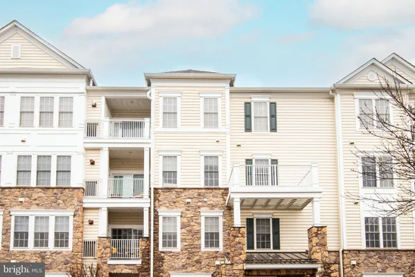 Property Slideshow image 2 of 54 | 2204 lilac ct, Upper Gwynedd, PA, 19446