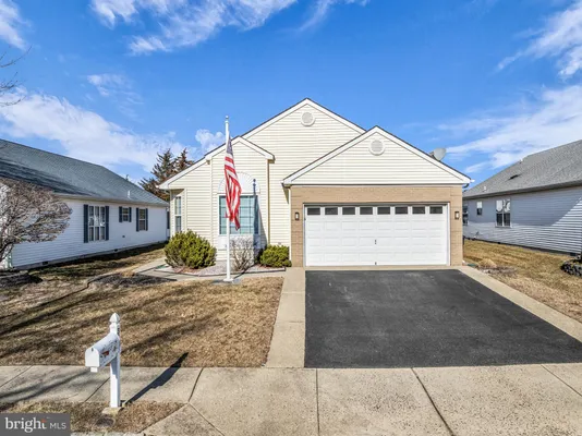 Property Slideshow image 2 of 27 | 355 jamaica blvd, Toms River, NJ, 08757