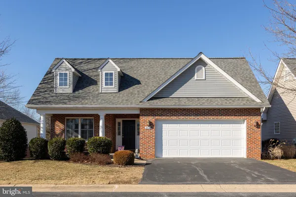 Property Slideshow image 2 of 45 | 202 butterscotch ct, Winchester, VA, 22602