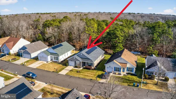 Property Slideshow image 3 of 36 | 84 briarwood dr, Little Egg Harbor Twp, NJ, 08087