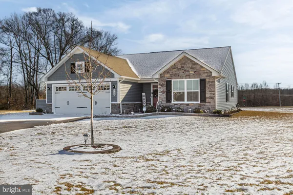 Property Slideshow image 2 of 50 | 168 tybalt ln, Dover, DE, 19901