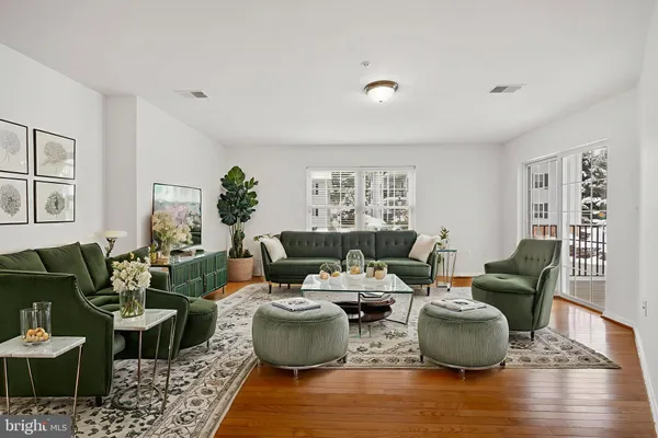 Property Slideshow image 2 of 23 | 6508 ridenour way 2a, Sykesville, MD, 21784