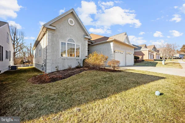 Property Slideshow image 3 of 52 | 8 cassin hill rd, Garnet Valley, PA, 19060