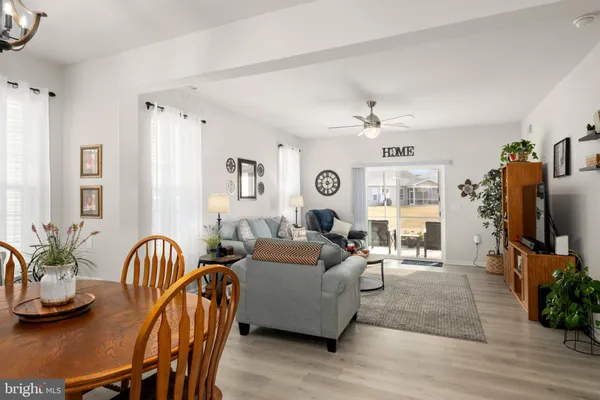 Property Slideshow image 3 of 37 | 397 heritage shores cir, Bridgeville, DE, 19933