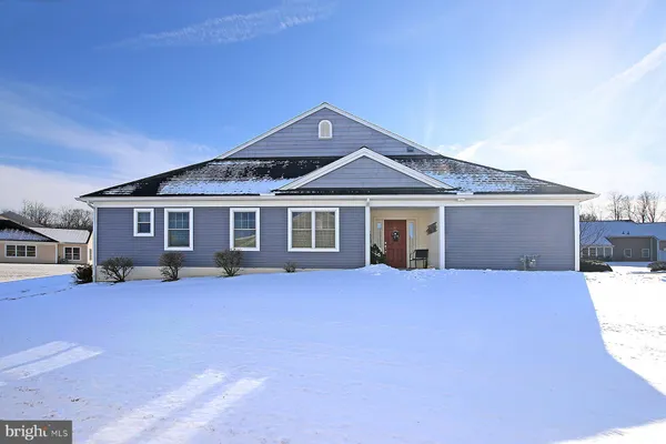 Property Slideshow image 2 of 72 | 1005 great hall dr, Lebanon, PA, 17042