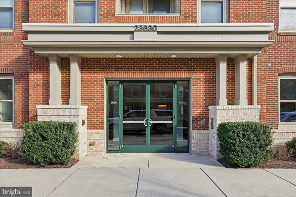 Property Slideshow image 2 of 40 | 23630 havelock walk ter 305, Ashburn, VA, 20148