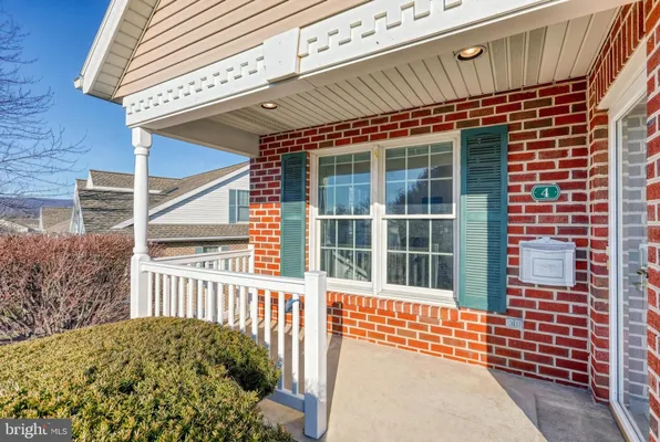 Property Slideshow image 3 of 38 | 4 blue mountain vis, Mechanicsburg, PA, 17050