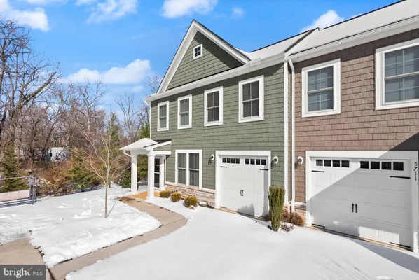 Property Slideshow image 2 of 34 | 5713 finley rose ct, Fredericksburg, VA, 22407