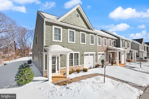 Property Slideshow image 3 of 34 | 5713 finley rose ct, Fredericksburg, VA, 22407