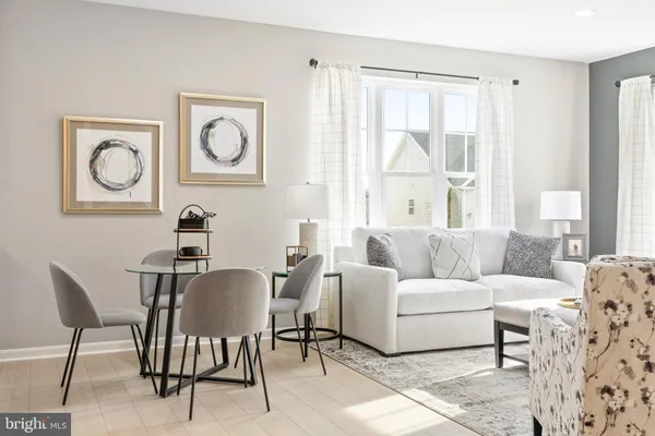 Property Slideshow image 3 of 19 | 5 fairmont ln, Dover, DE, 19904