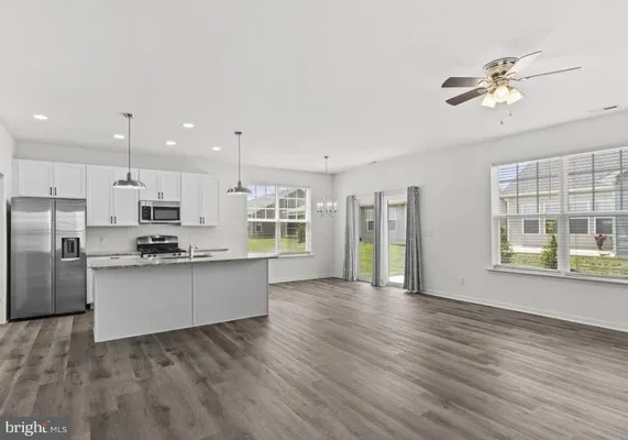 Property Slideshow image 3 of 12 | 1 fairmont ln, Dover, DE, 19904