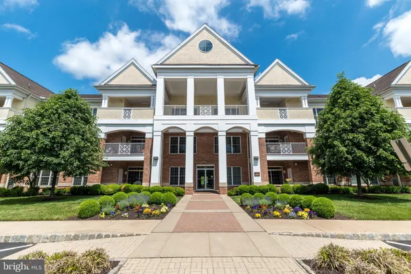 Property Slideshow image 2 of 37 | 4104 meridian blvd # 4104, Warrington, PA, 18976