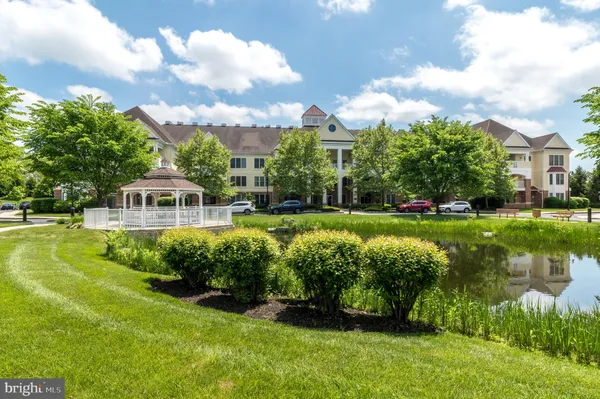 Property Slideshow image 3 of 37 | 4104 meridian blvd # 4104, Warrington, PA, 18976