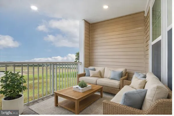 Property Slideshow image 2 of 62 | 21630 hawksbill high cir unit 403, Sterling, VA, 20164