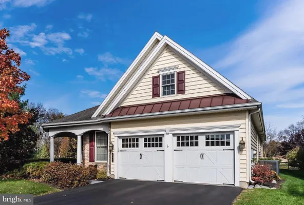 Property Slideshow image 2 of 31 | 265 founders way, Mechanicsburg, PA, 17050