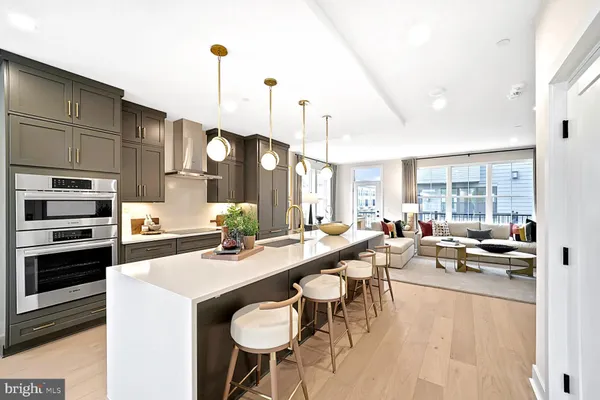 Property Slideshow image 3 of 11 | 1135 polaris rd edinburgh 82, Potomac, MD, 20854