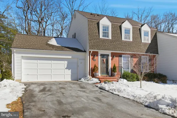 Property Slideshow image 2 of 49 | 2568 glen cv, Annapolis, MD, 21401