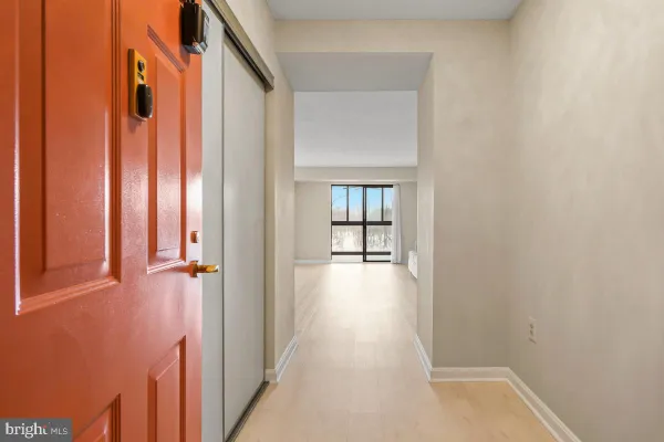 Property Slideshow image 2 of 37 | 15115 interlachen dr 3-525, Silver Spring, MD, 20906