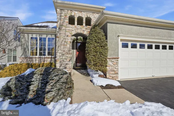 Property Slideshow image 3 of 27 | 941 hamilton way, Warwick, PA, 18974