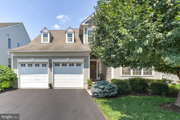 Property Slideshow image 2 of 62 | 118 andover dr, Kendall Park, NJ, 08824