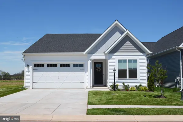 Property Slideshow image 2 of 37 | 328 highland way 170, Gettysburg, PA, 17325