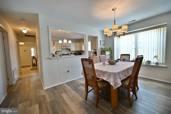 Property Slideshow image 3 of 41 | 306 hilltop ln, Columbus, NJ, 08022