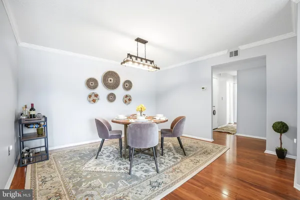 Property Slideshow image 2 of 31 | 15100 interlachen dr # 4-407, Silver Spring, MD, 20906