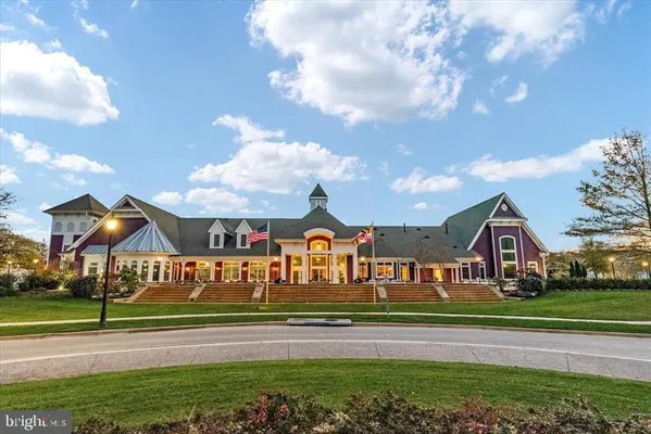 Property Slideshow image 3 of 28 | 13122 brooktree ln, Laurel, MD, 20707